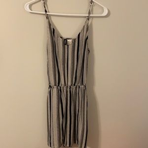 Romper with Pockets!